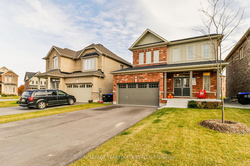 26 Sanford Circ, Springwater, L9X 2A8 | Image 2
