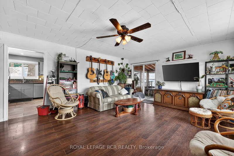 75 Hazel St, Tay, L0K 2C0 | Image 2