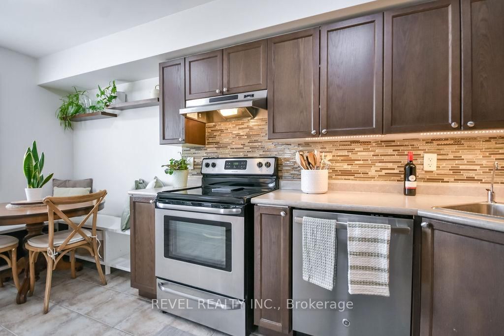 Condo for sale at 5-51 Ferndale Drive, Barrie, Ontario, L4N 5W9 - Ardagh - MLS: S12924764