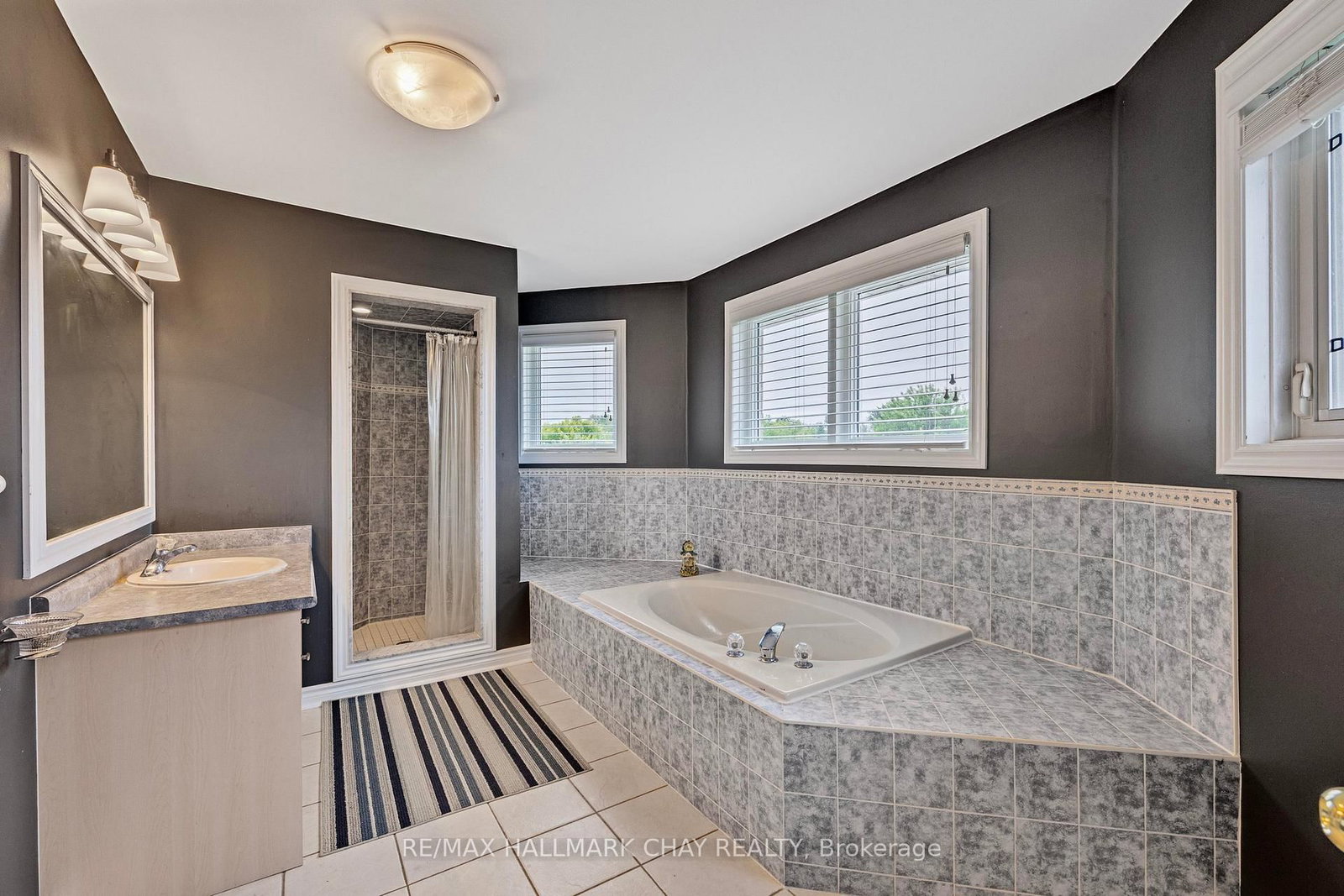 Detached House for sale at 66 Penvill Trail, Barrie, Ontario, L4N 5C5 - Ardagh - MLS: S12924954