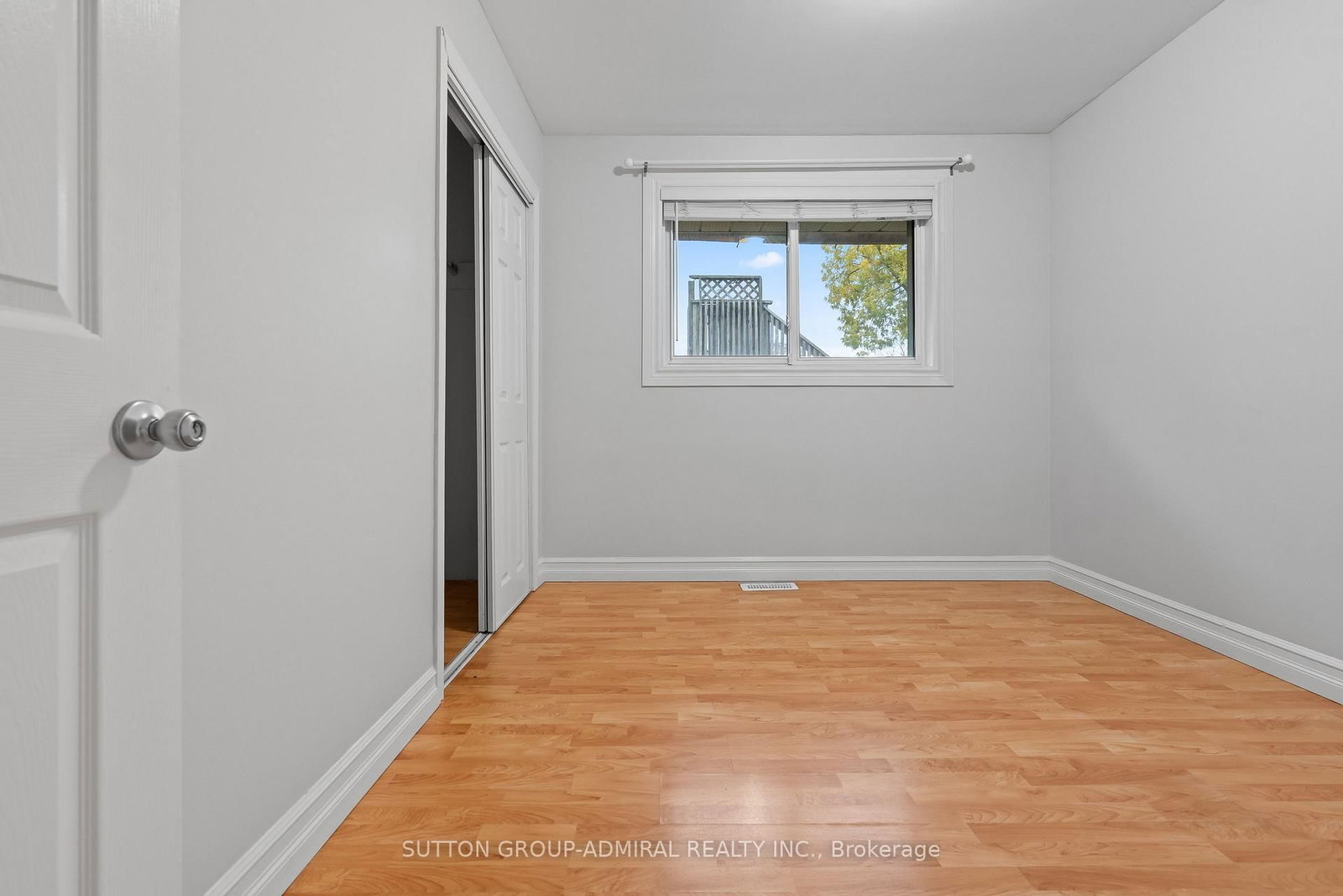 Detached House for sale at 110 Cumberland Street, Barrie, Ontario, L4N 2P7 - Allandale - MLS: S12925742