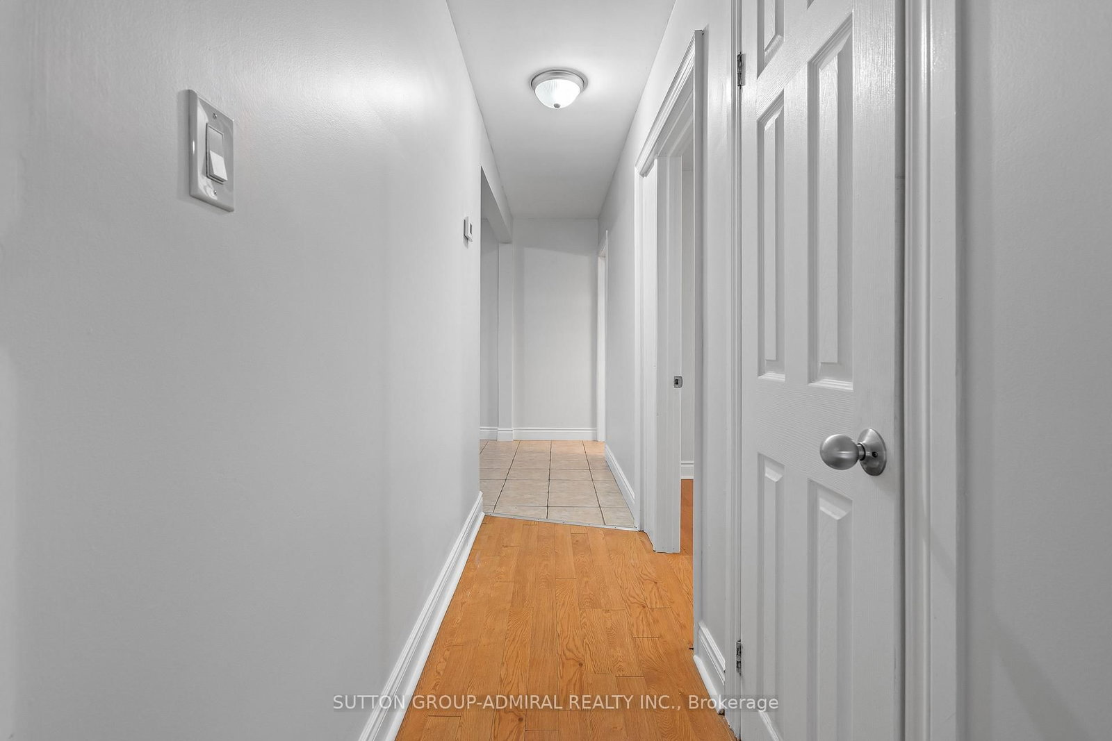 Detached House for sale at 110 Cumberland Street, Barrie, Ontario, L4N 2P7 - Allandale - MLS: S12925742