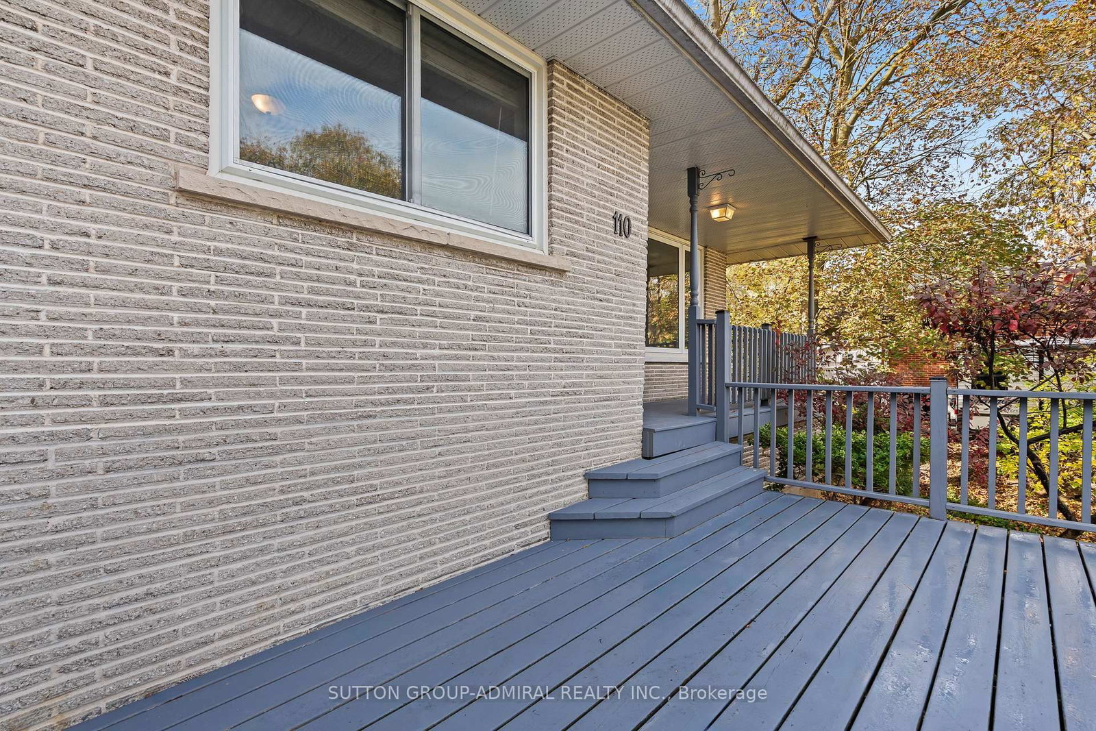 Detached House for sale at 110 Cumberland Street, Barrie, Ontario, L4N 2P7 - Allandale - MLS: S12925742