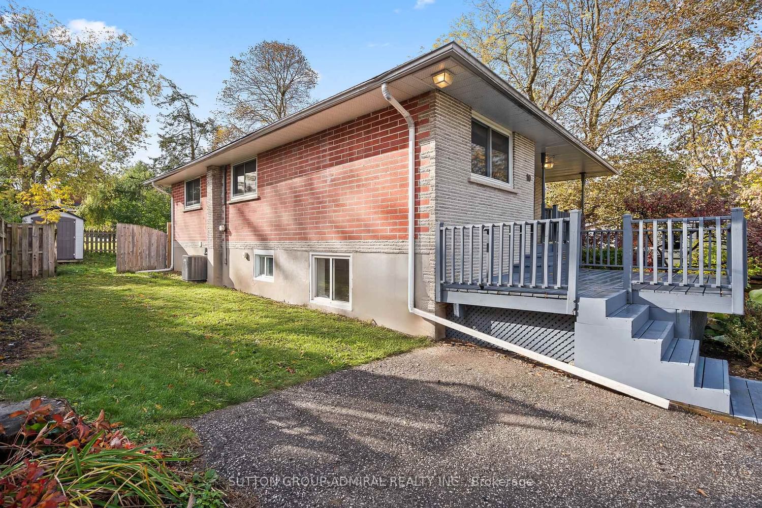 Detached House for sale at 110 Cumberland Street, Barrie, Ontario, L4N 2P7 - Allandale - MLS: S12925742