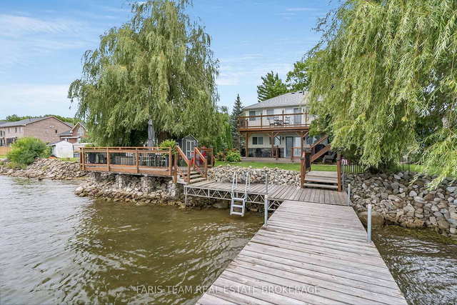 282 Robins Point Road