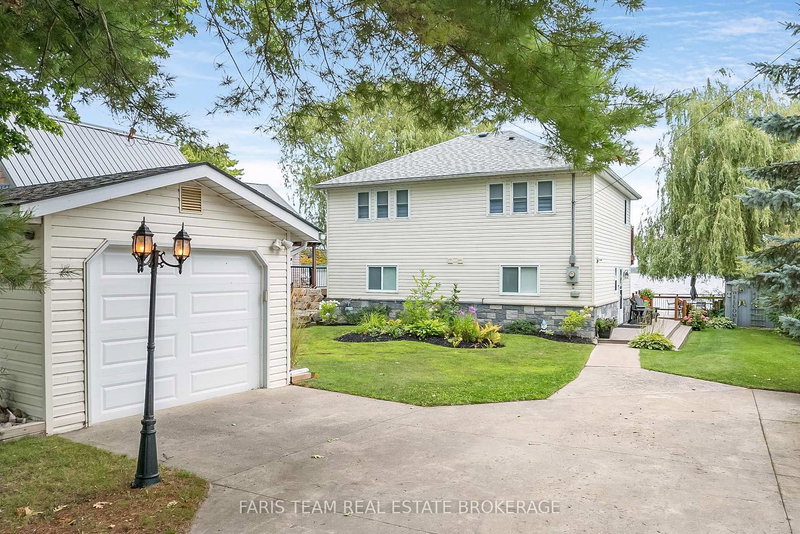 282 Robins Point Rd, Tay, L0K 2A0 | Image 3