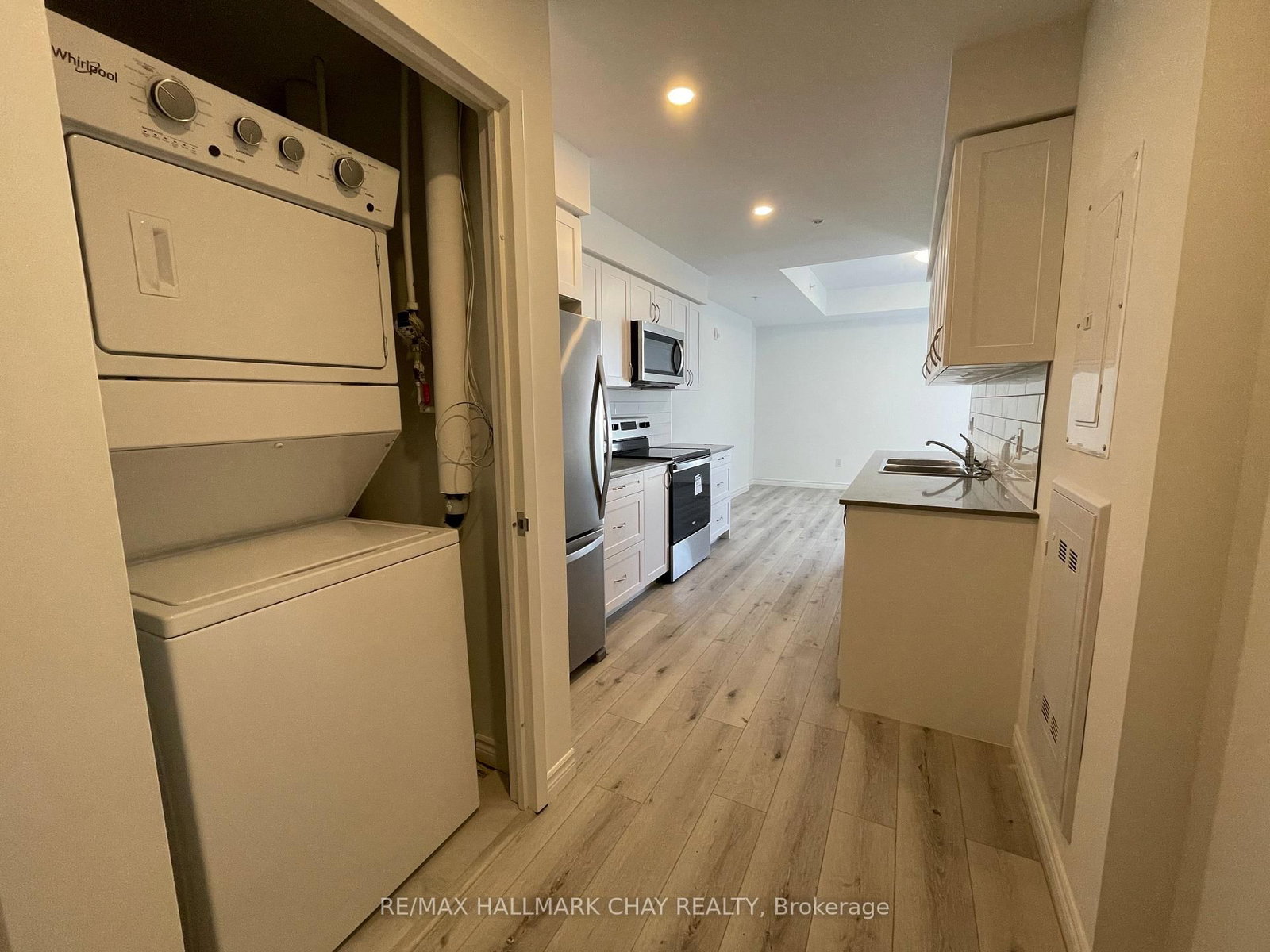 30 Hanmer Street W, Unit 709 - Photo 10