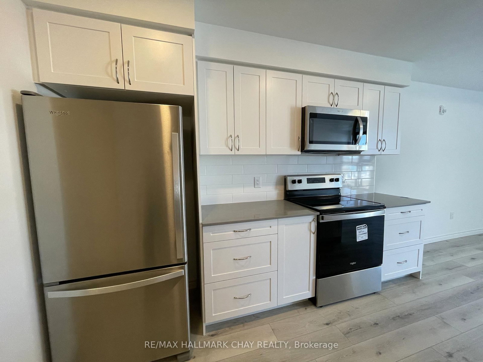 30 Hanmer Street W, Unit 709 - Photo 11