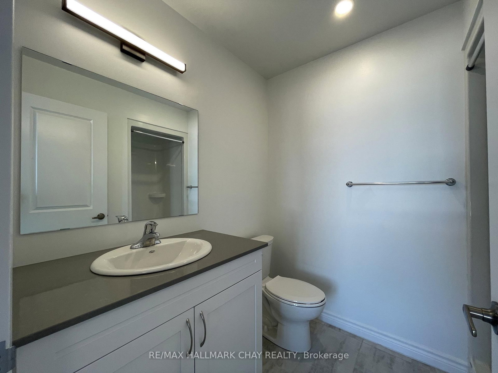 30 Hanmer Street W, Unit 709 - Photo 16