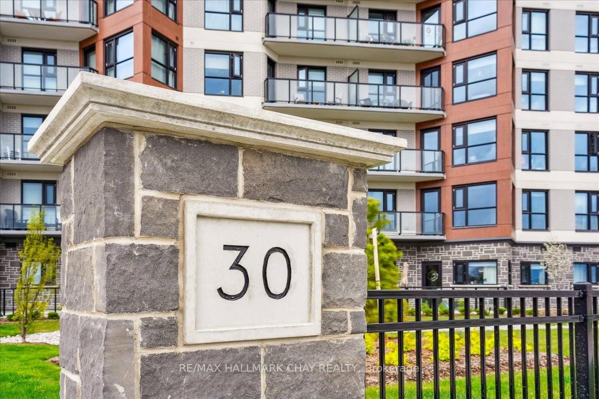 30 Hanmer Street W, Unit 709 - Photo 3