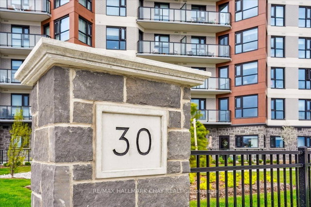 709 - 30 Hanmer Street W
