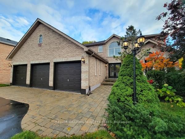home for lease on 19 Northview Crescent