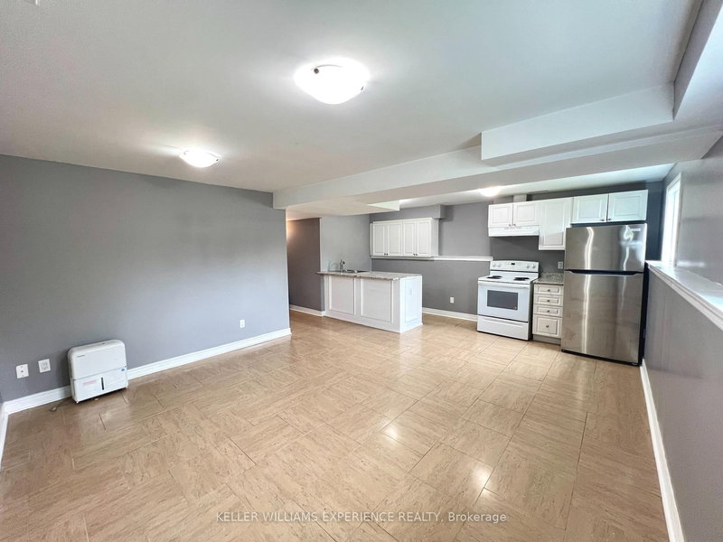 Lower - 16 Herrell Ave, Barrie, L4N 6T5 | Image 2