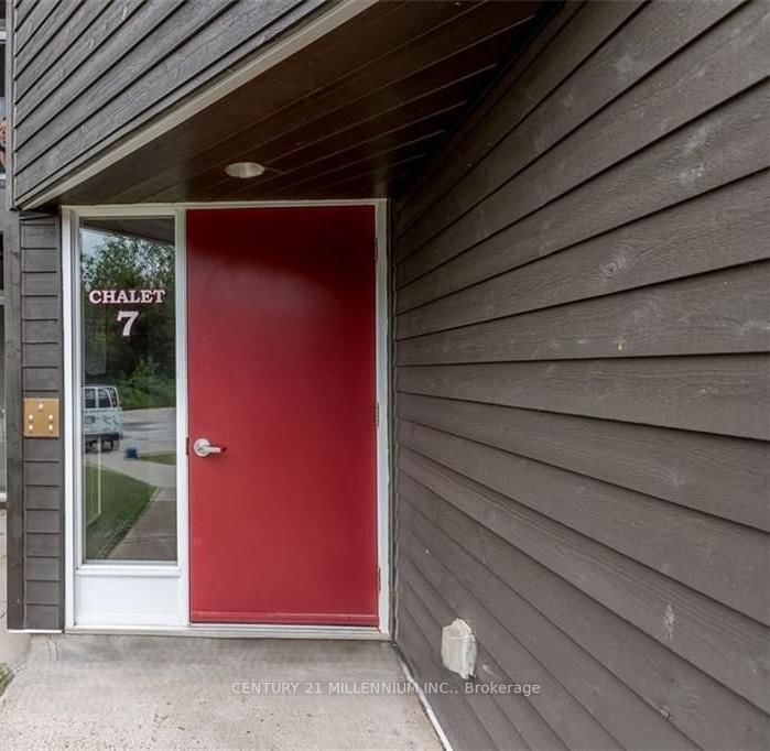 114 - 1102 Horseshoe Valley Rd W, Oro-Medonte, L4M 4Y8 | Image 2