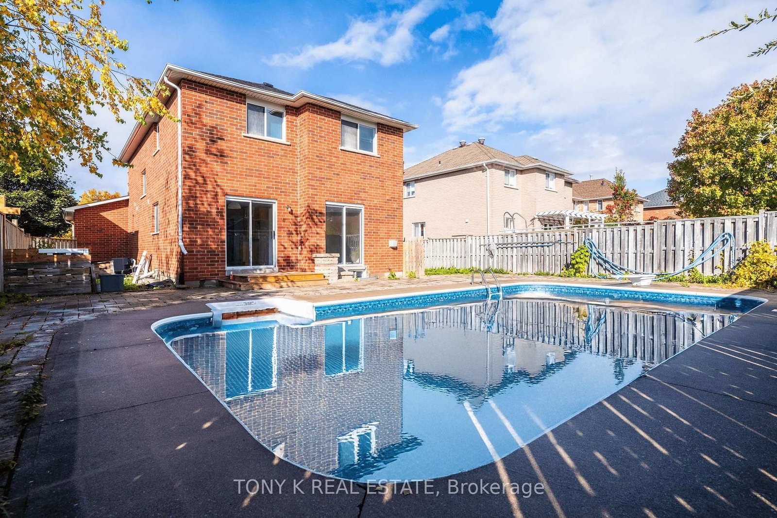 Detached House for sale at 108 Kingsridge Road, Barrie, Ontario, L4N 8K5 - Bayshore - MLS: S12930800