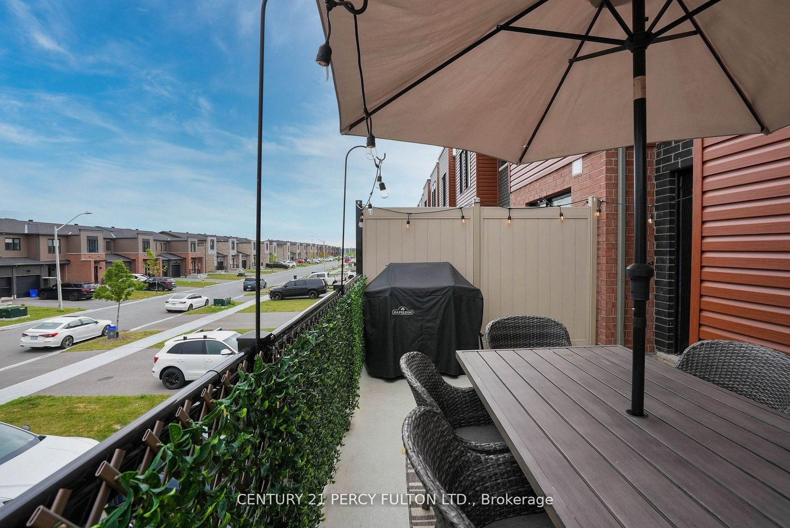 Townhouse for sale at 89 Fairlane Avenue, Barrie, Ontario, L9L 0M9 - Painswick South - MLS: S12931320