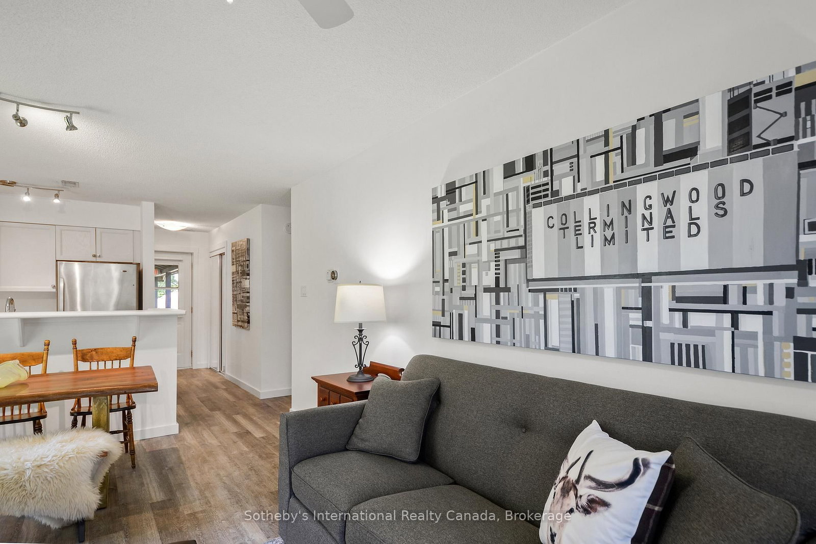331 MARINERS Way • Collingwood, ON photo 14
