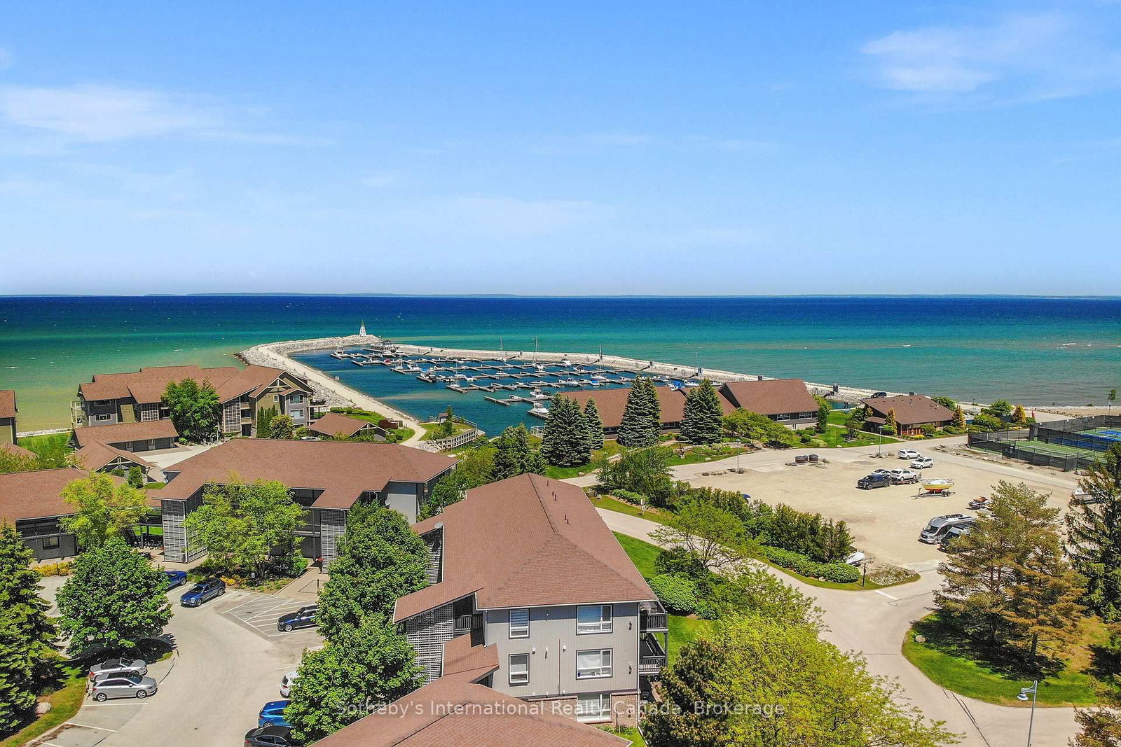 331 MARINERS Way • Collingwood, ON photo 38
