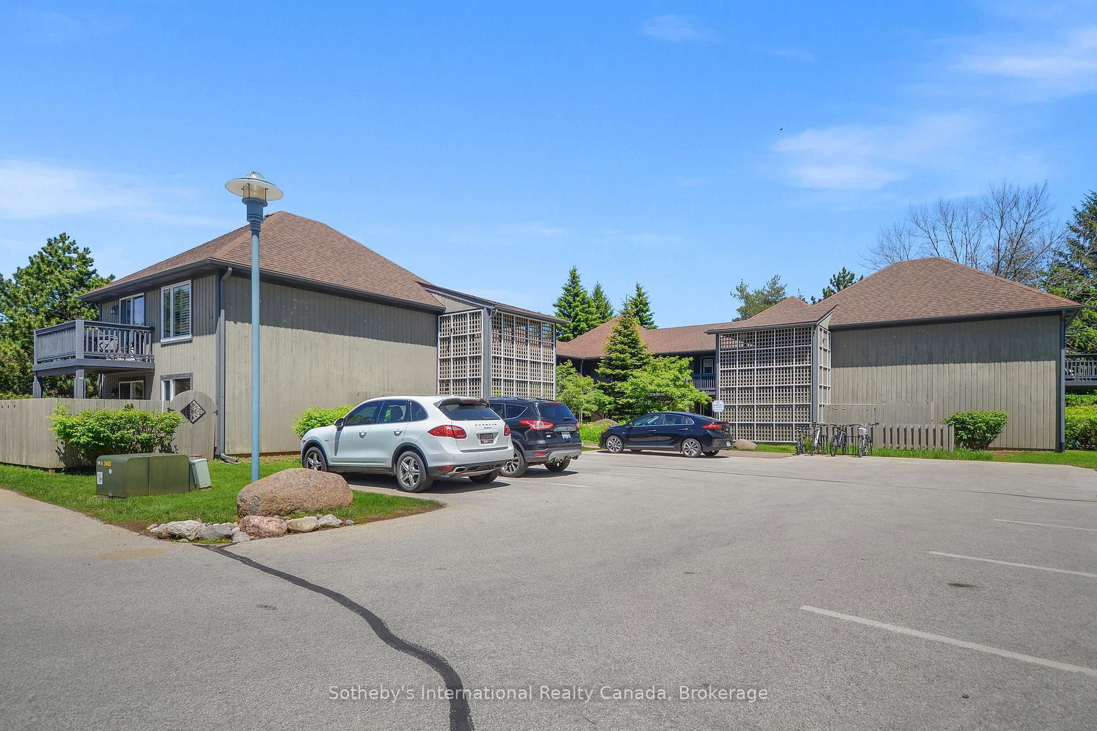 331 MARINERS Way • Collingwood, ON photo 40