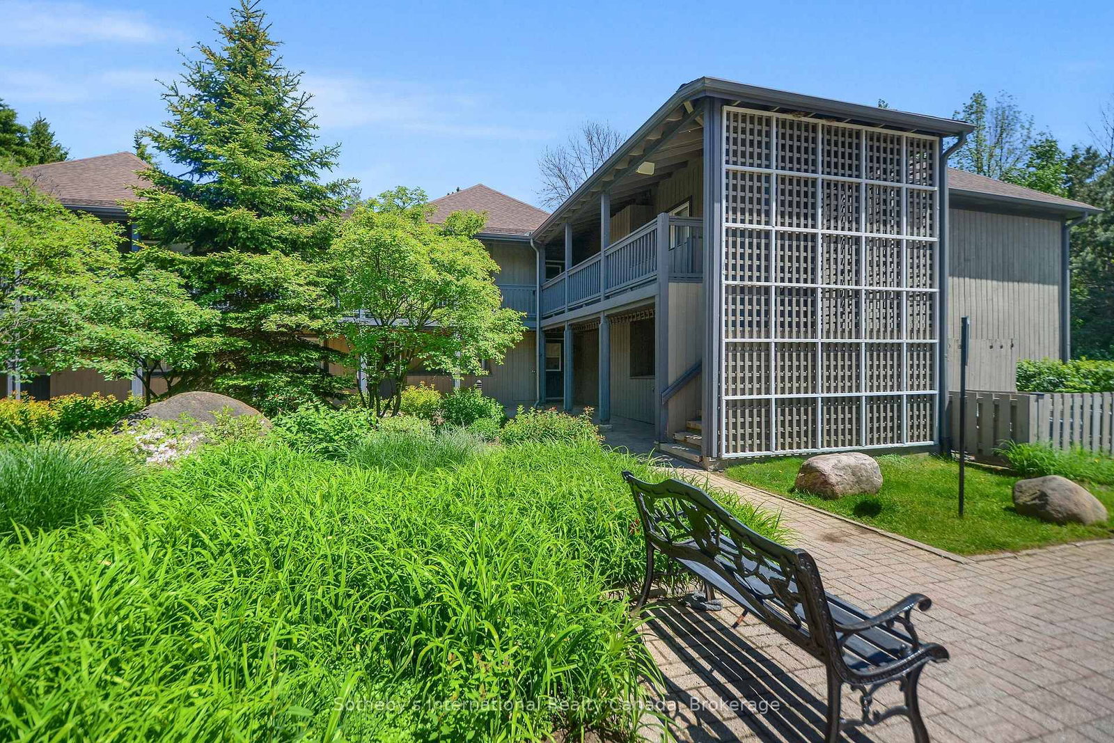 331 MARINERS Way • Collingwood, ON photo 41