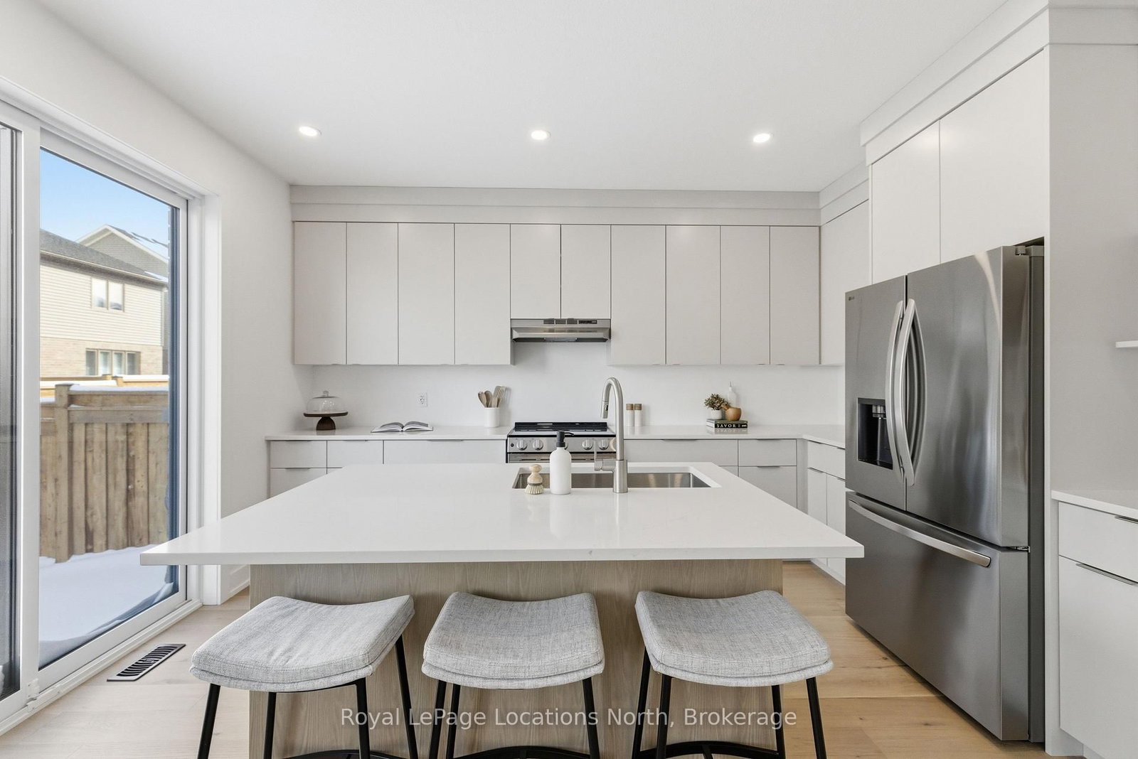 Townhouse for sale at 5 Swain Crescent, Collingwood, Ontario, L9Y 2L3 - Collingwood - MLS: S12932264