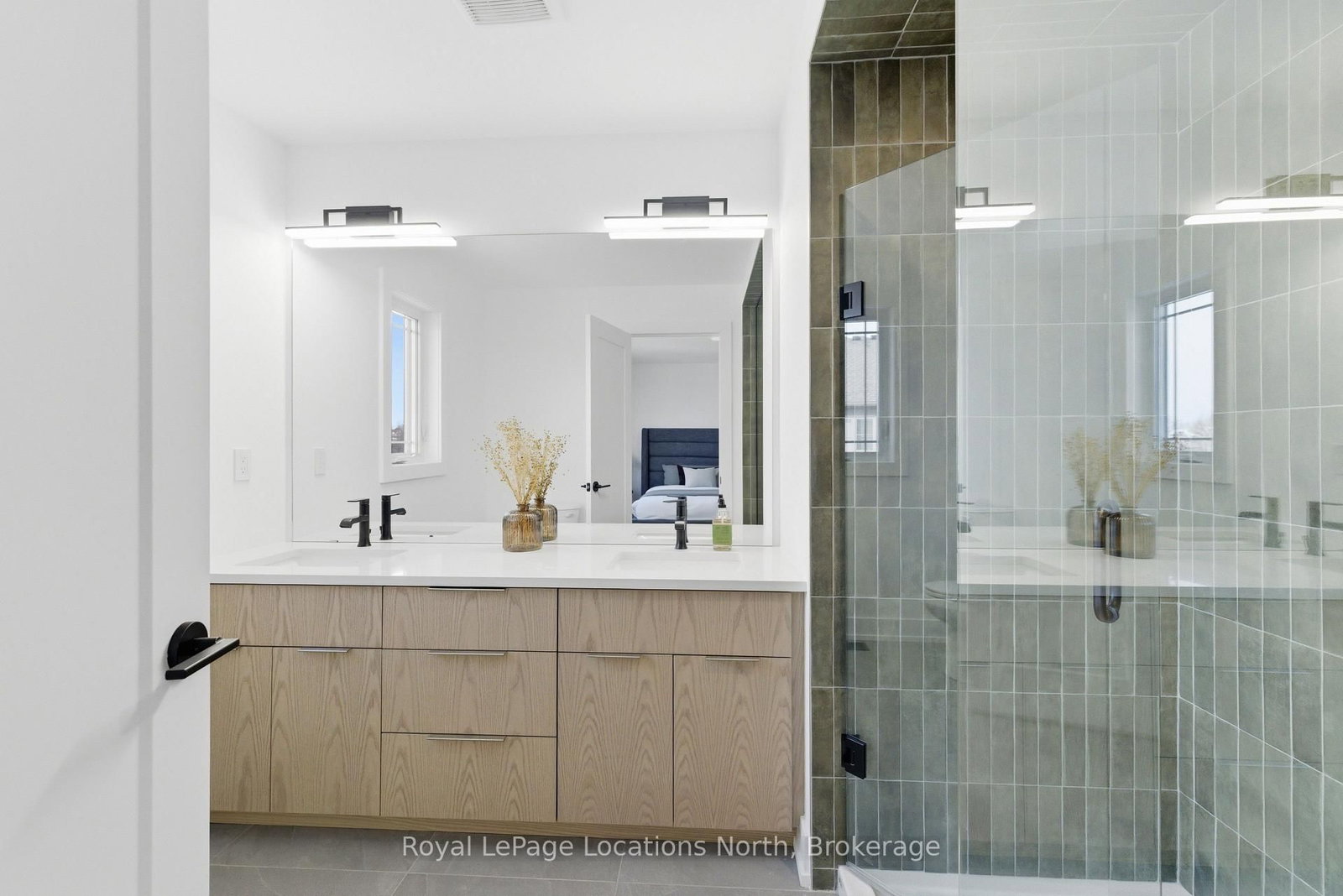 Townhouse for sale at 5 Swain Crescent, Collingwood, Ontario, L9Y 2L3 - Collingwood - MLS: S12932264