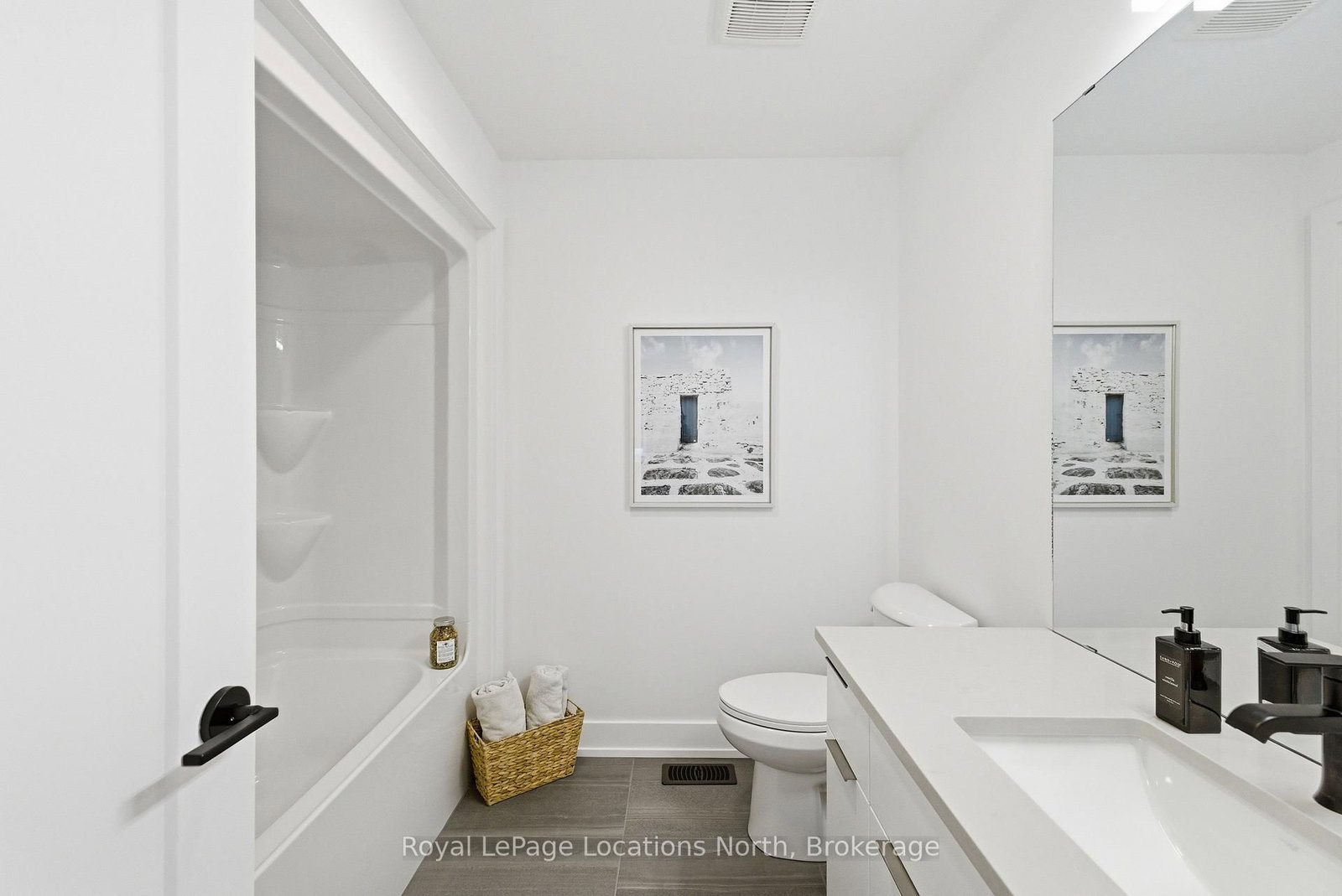 Townhouse for sale at 5 Swain Crescent, Collingwood, Ontario, L9Y 2L3 - Collingwood - MLS: S12932264