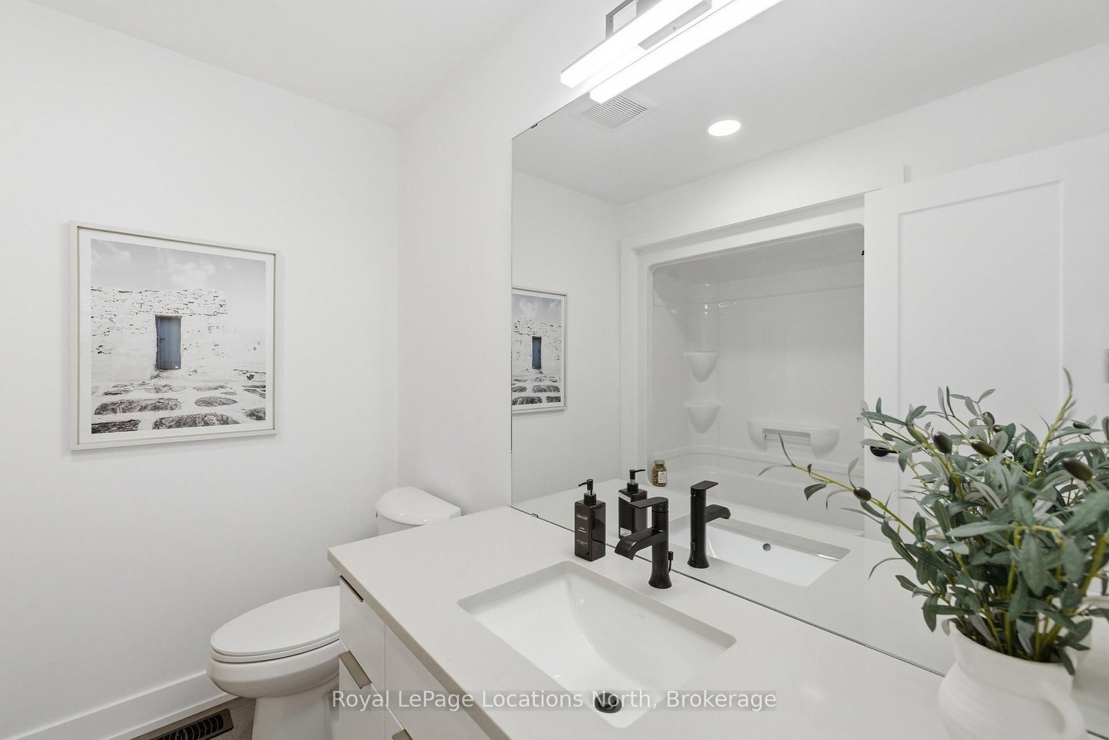 Townhouse for sale at 5 Swain Crescent, Collingwood, Ontario, L9Y 2L3 - Collingwood - MLS: S12932264