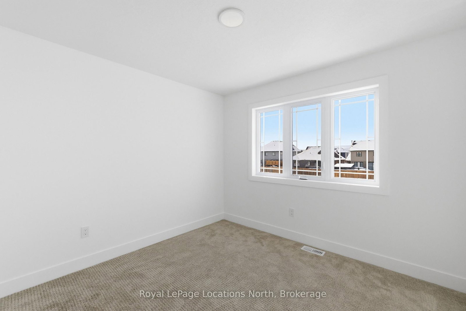 Townhouse for sale at 5 Swain Crescent, Collingwood, Ontario, L9Y 2L3 - Collingwood - MLS: S12932264