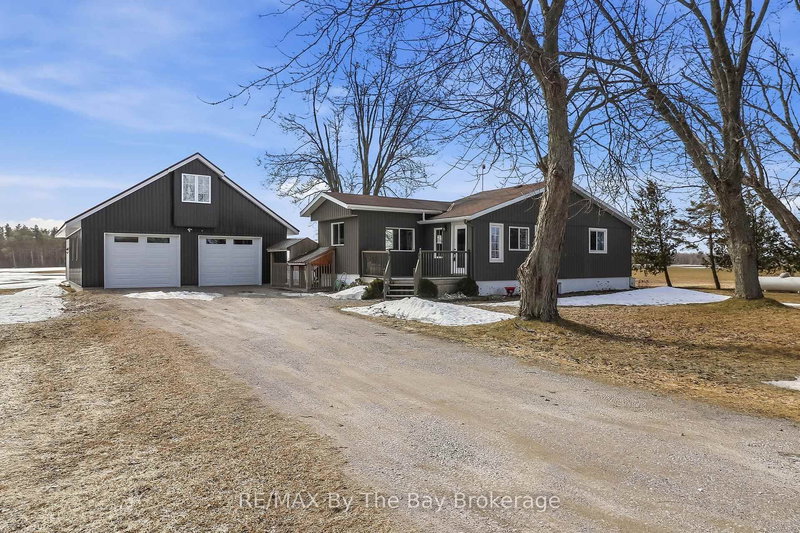 home for sale on 2533 Flos 3 Road W