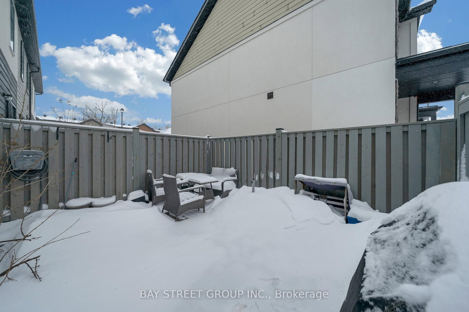 Listing Image 44