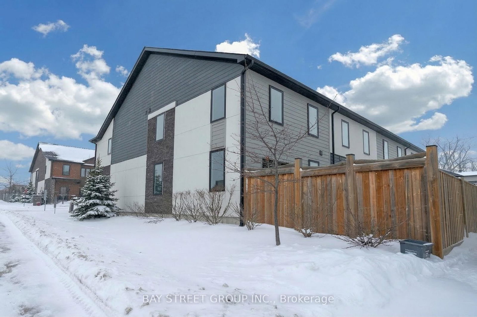 Listing Image 48