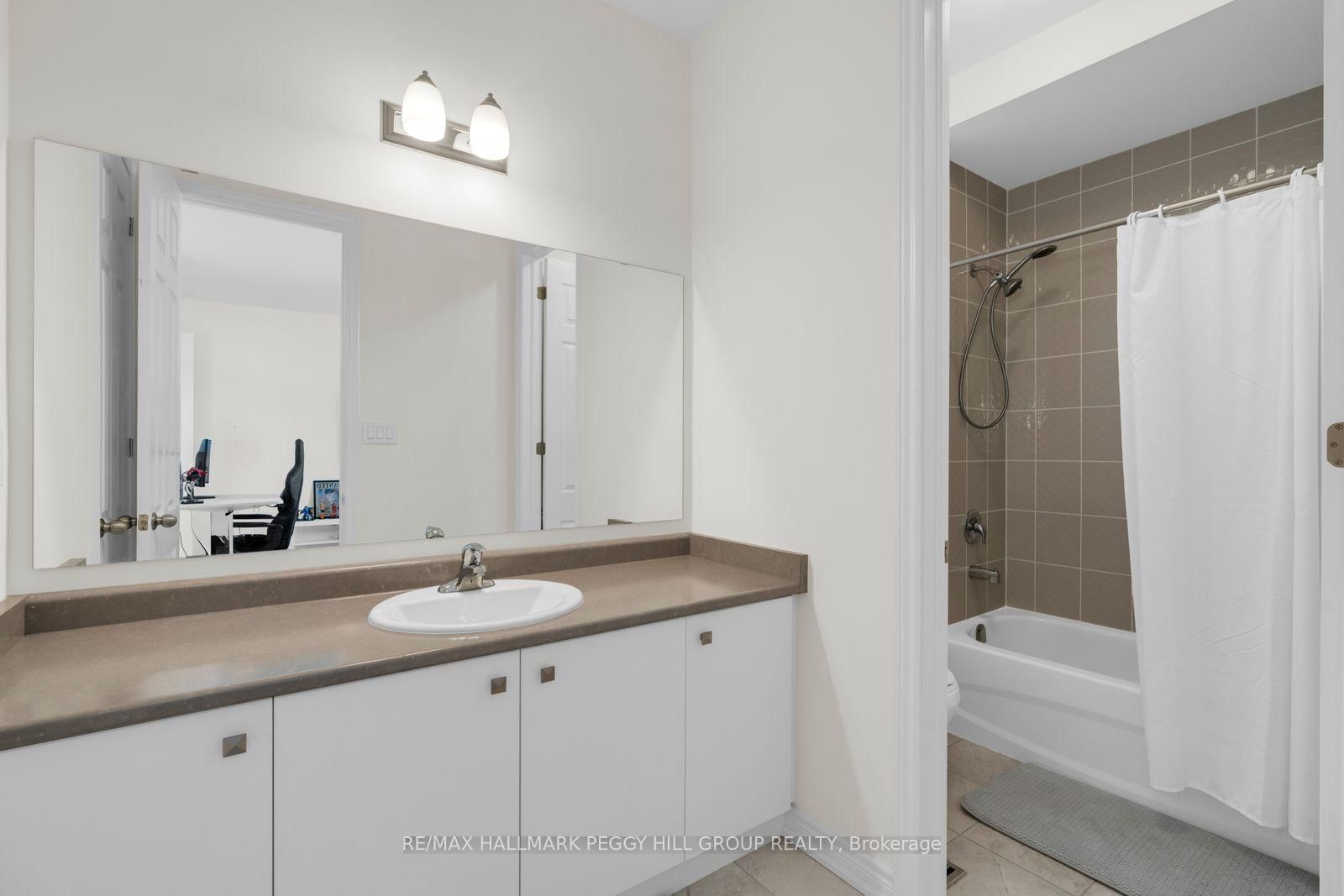 Detached House for sale at 113 Rugman Crescent, Springwater, Ontario, L9X 2A5 - Centre Vespra - MLS: S12936820