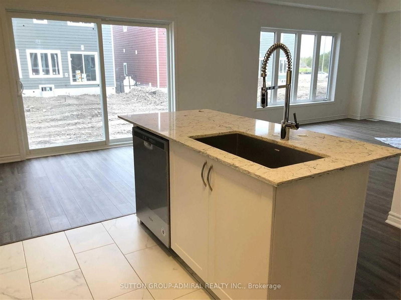 12 Bobolink Dr, Wasaga Beach, L9Z 0J2 | Image 3