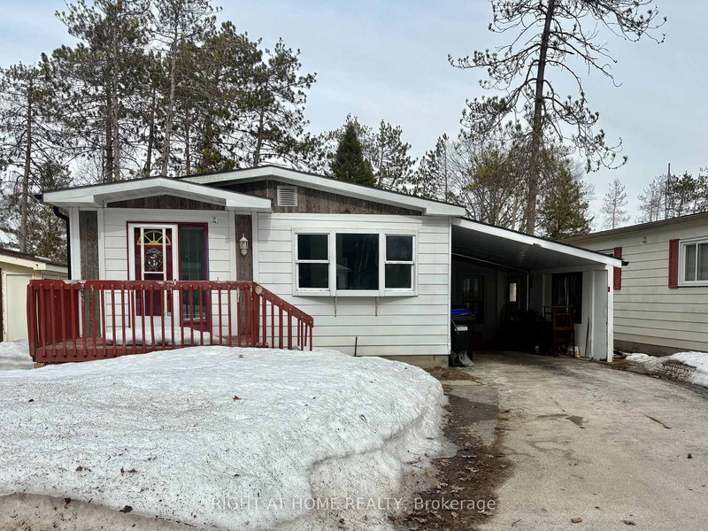14 Sinclair Ave S, Wasaga Beach, L9Z 1K3 | Image 2