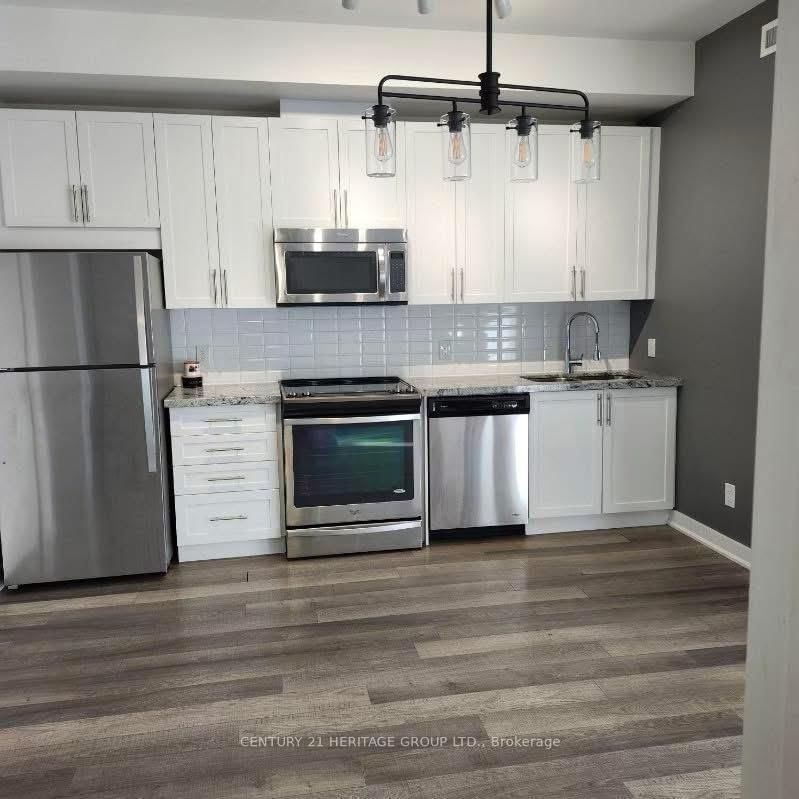 305 - 40 Horseshoe Blvd, Oro-Medonte, L4M 4Y8 | Image 2