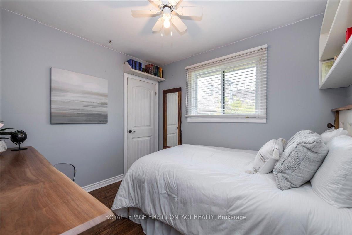 Detached House for sale at 32 Springhome Road, Barrie, Ontario, L4N 2W7 - Allandale Heights - MLS: S12938504