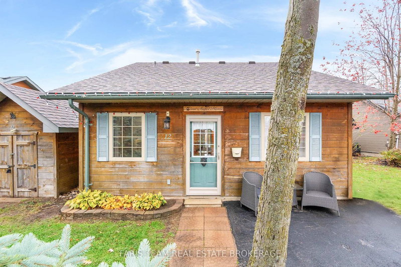 12 Cabin Cres, Wasaga Beach, L9Z 1X7 | Image 2