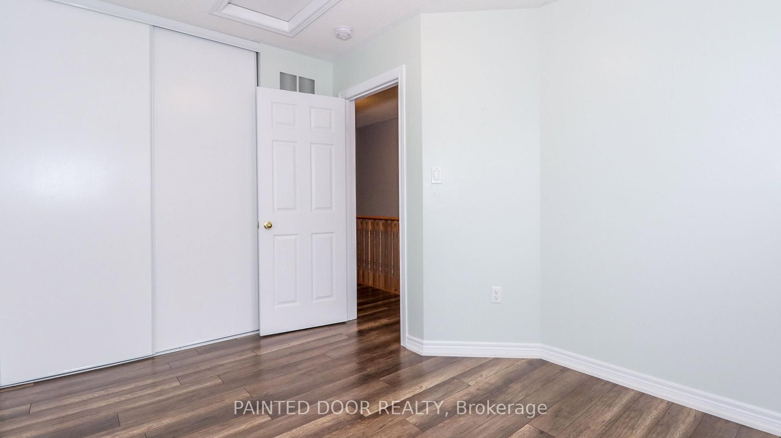 Townhouse for sale at 116 Thrushwood Drive, Barrie, Ontario, L4N 0Z1 - 400 West - MLS: S12938806