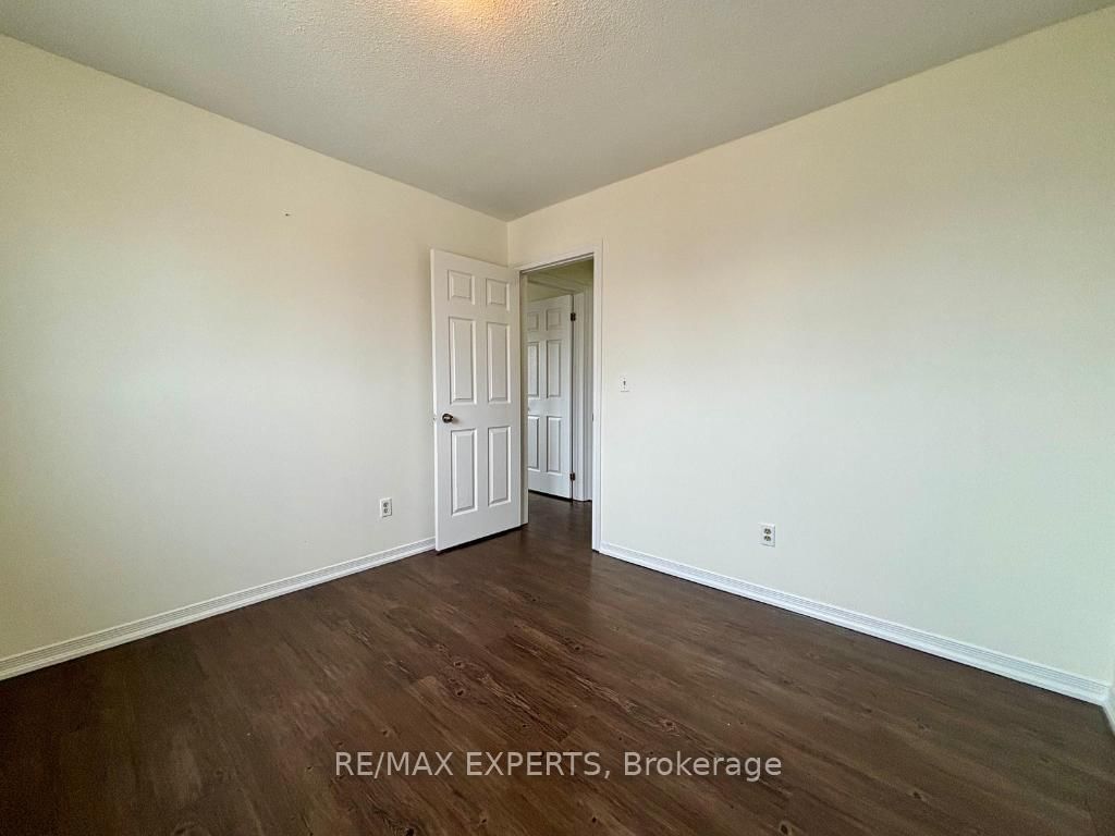 5 Ferndale Drive N, Unit 2 - Photo 10