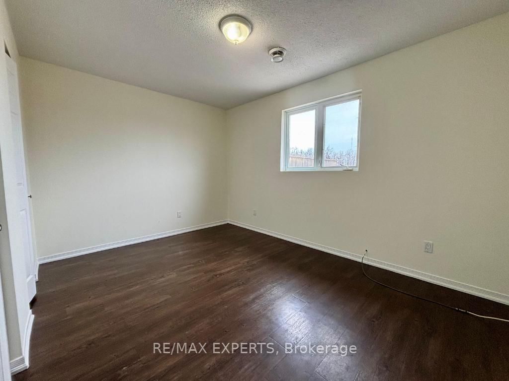 5 Ferndale Drive N, Unit 2 - Photo 12