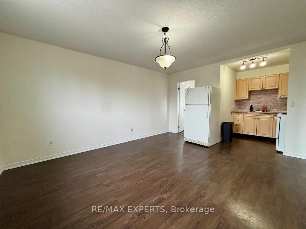 5 Ferndale Drive N, Unit 2 - Photo 18