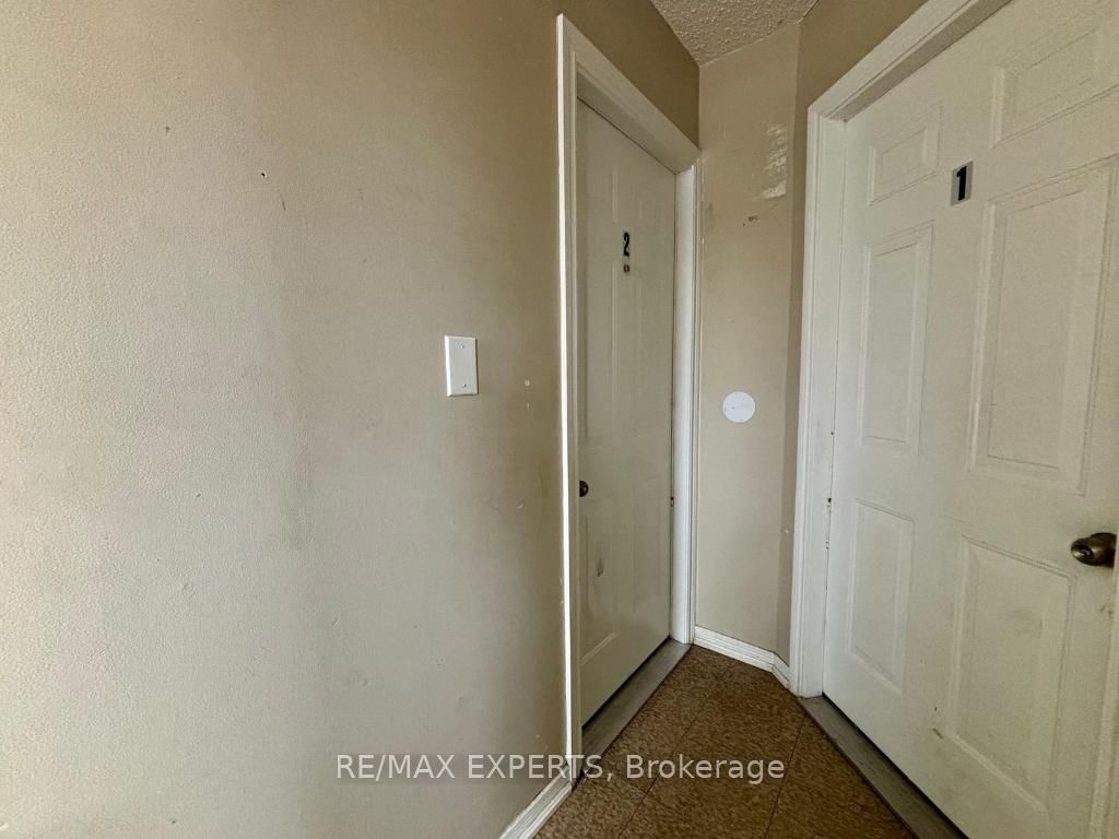 5 Ferndale Drive N, Unit 2 - Photo 23