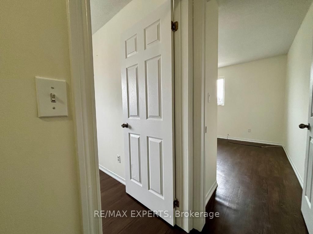 5 Ferndale Drive N, Unit 2 - Photo 7