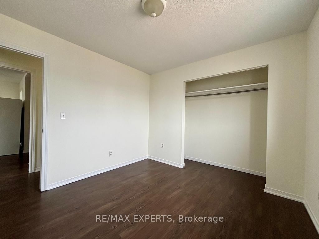 5 Ferndale Drive N, Unit 2 - Photo 9