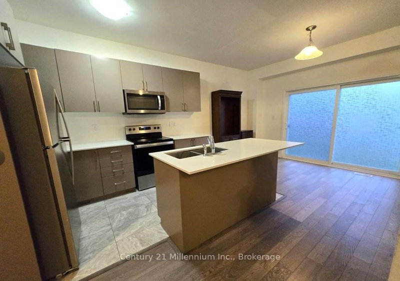 4 Dunes Dr, Wasaga Beach, L9Z 0J1 | Image 2