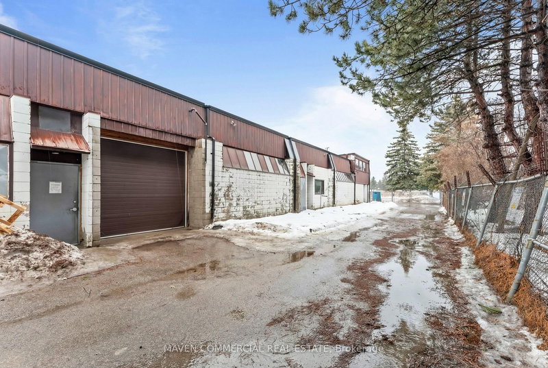 61 Patterson Rd, Barrie, L4N 3V9 | Image 3