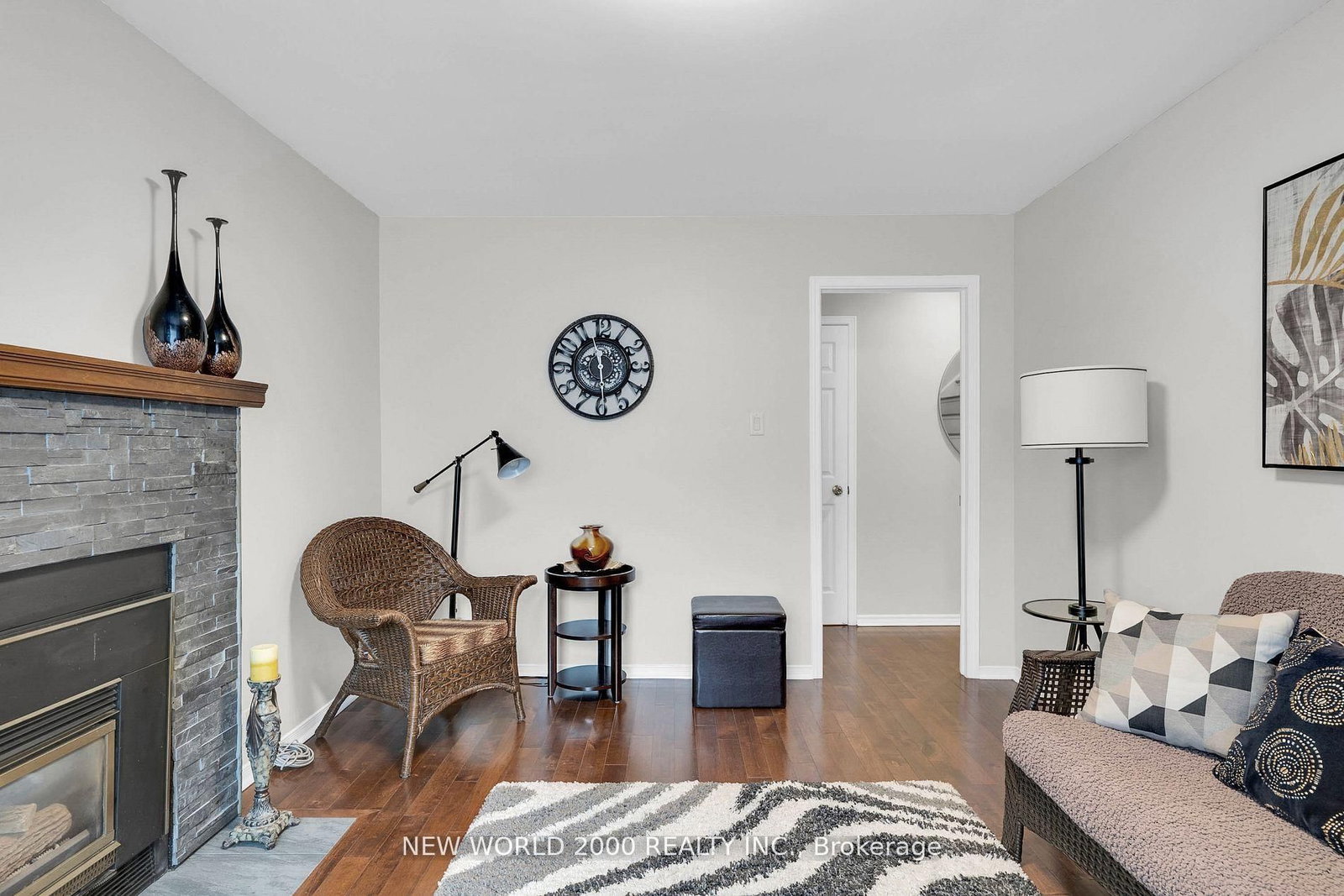 Detached House for sale at 50 Livingstone Street, Barrie, Ontario, L4N 7J2 - West Bayfield - MLS: S12940548