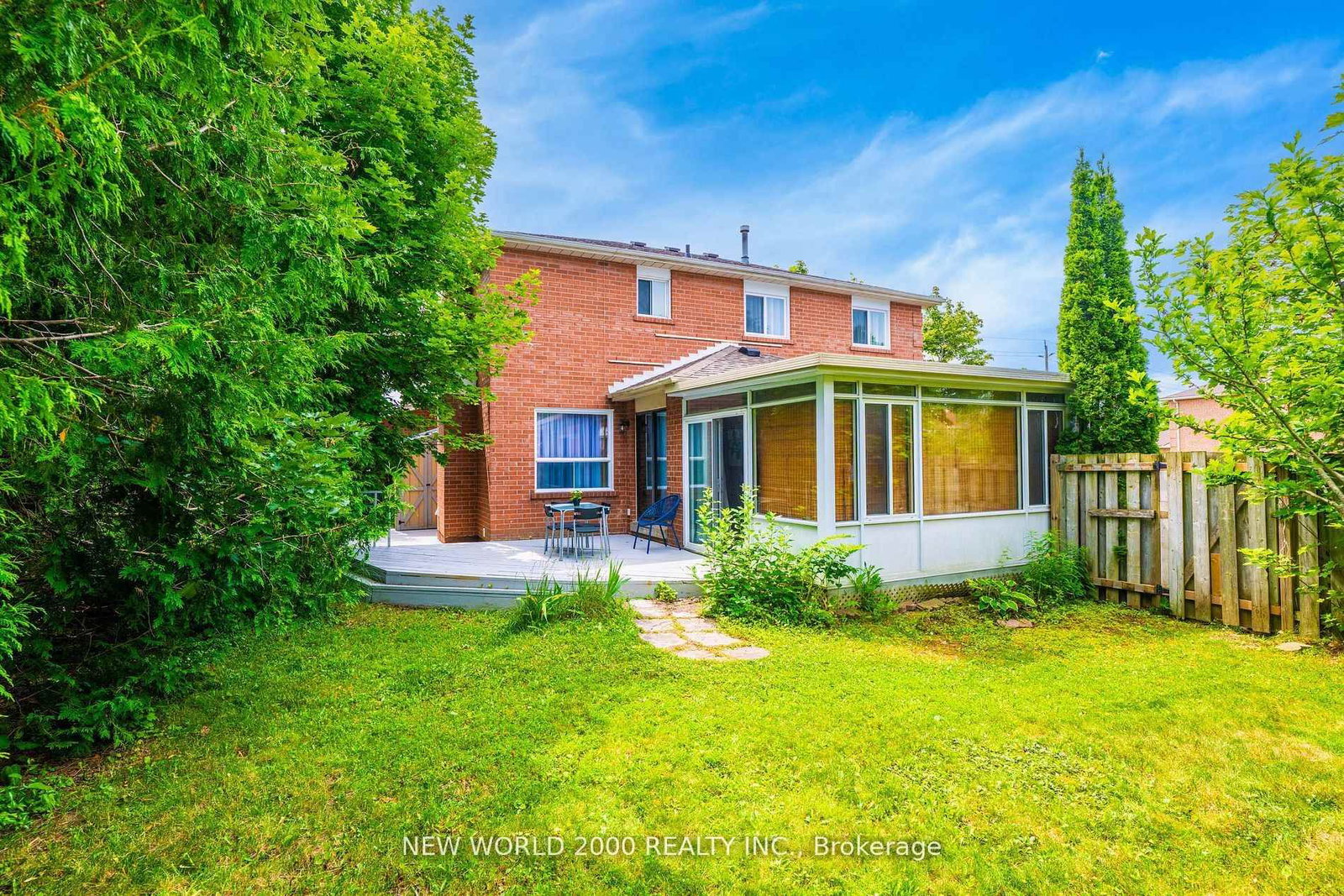 Detached House for sale at 50 Livingstone Street, Barrie, Ontario, L4N 7J2 - West Bayfield - MLS: S12940548