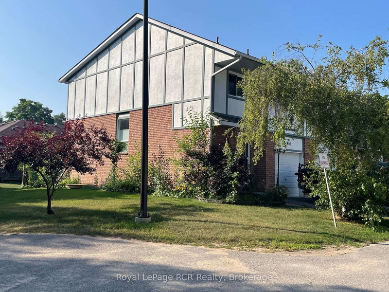 home for sale on 409 Thomas Street